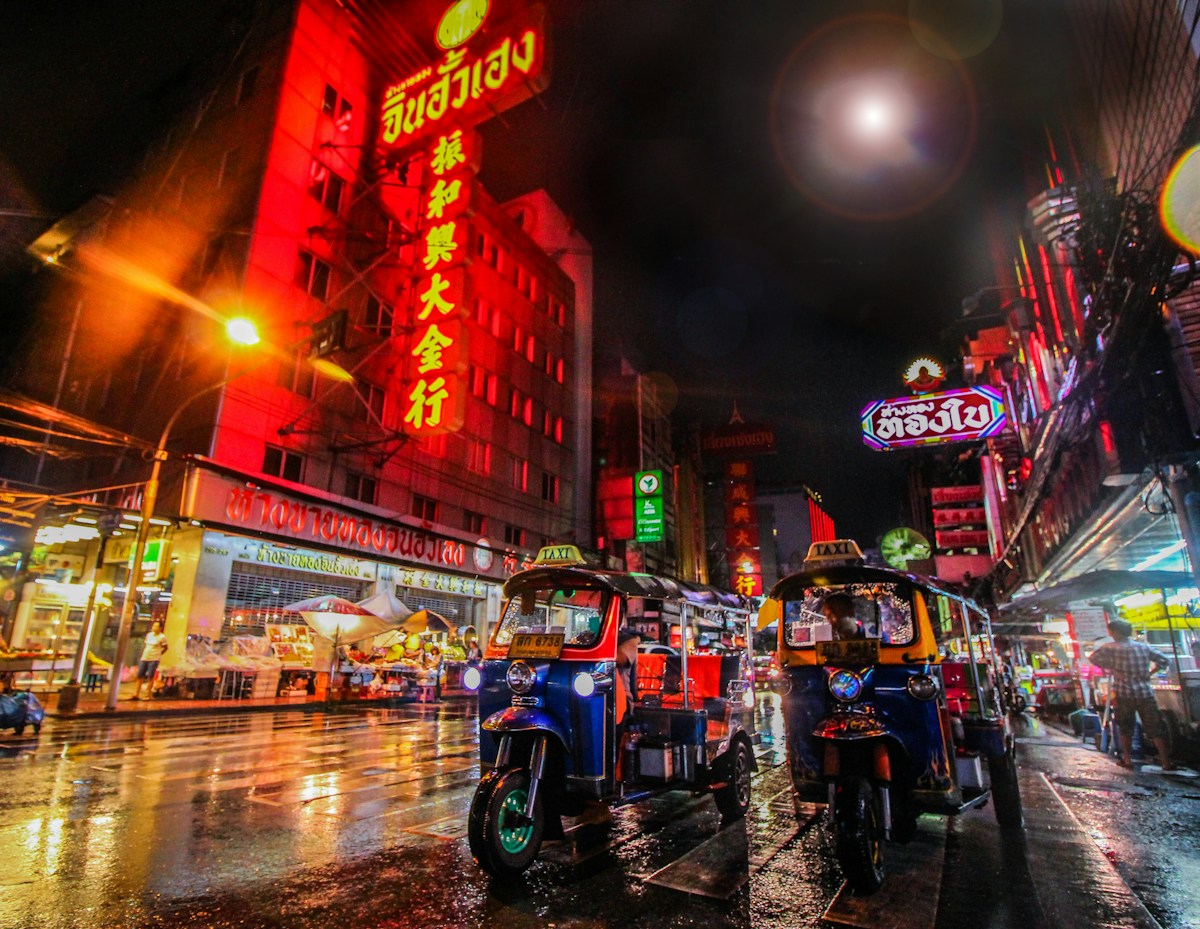 ทิวทัศน์กรุงเทพฯ บริเวณใกล้ศูนย์ธุรกิจถนนพระราม 9